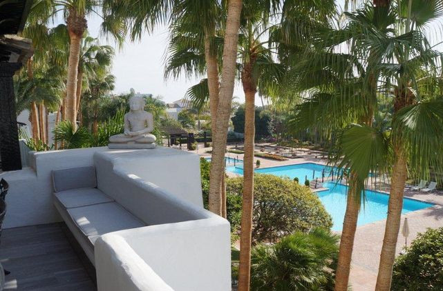 Penthouse Beach Front Spacious Luxurious Penthouse Persian Garden Marina Puente Romano Marbella-0312