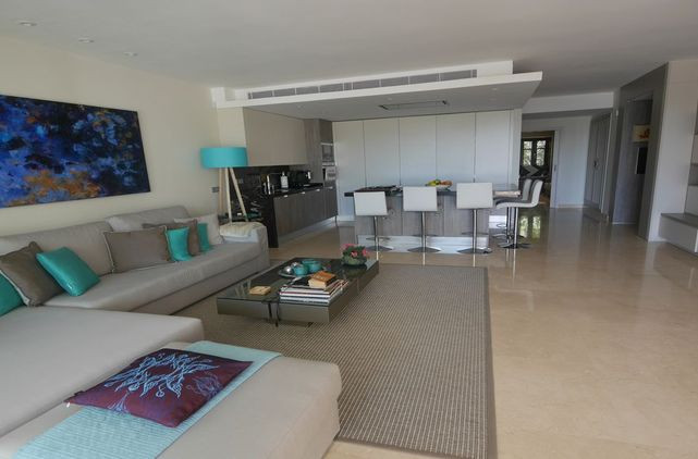 Apartment Beach Front Spacious Luxurious Jardin Japanese Garden Views Marina Puente Romano Marbella-0313