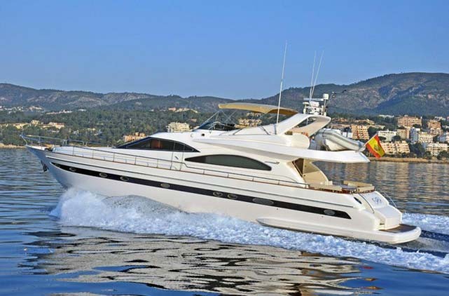 Yate Astondoa 72 GLX, Estepona