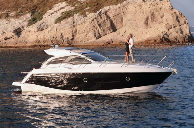 Yacht Sessa Marine C35 Sport Coupe, Puerto Banus