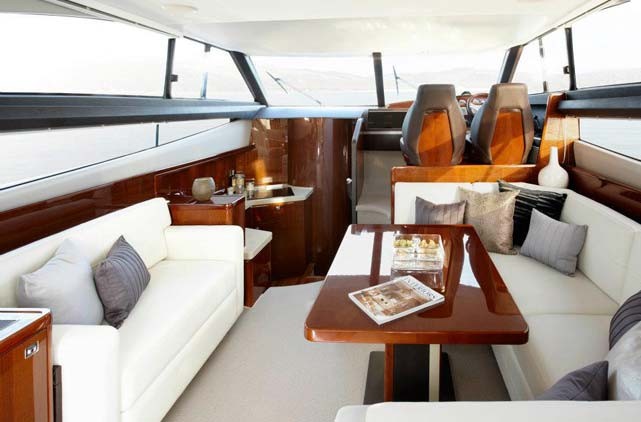 Yacht Princess 42 Flybridge, Puerto Banus