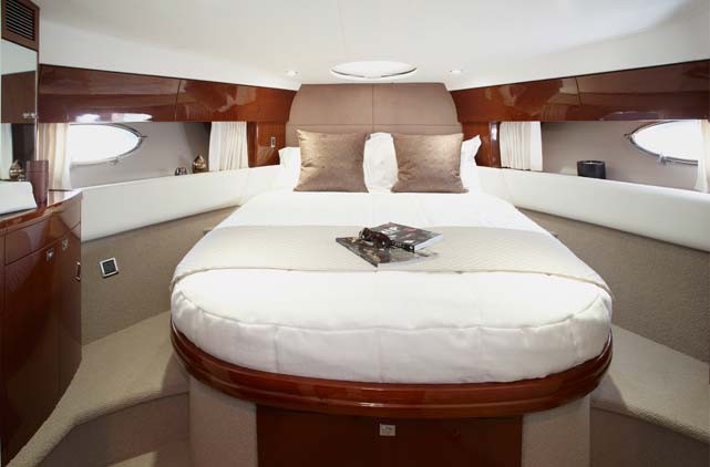 Yacht Princess 42 Flybridge, Puerto Banus