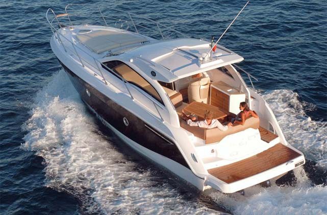 Yate Sessa Marine C35 Sport Coupe, Puerto Banús