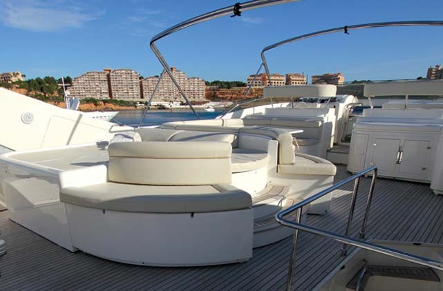 Yacht Ferretti 94, Puerto Banus 