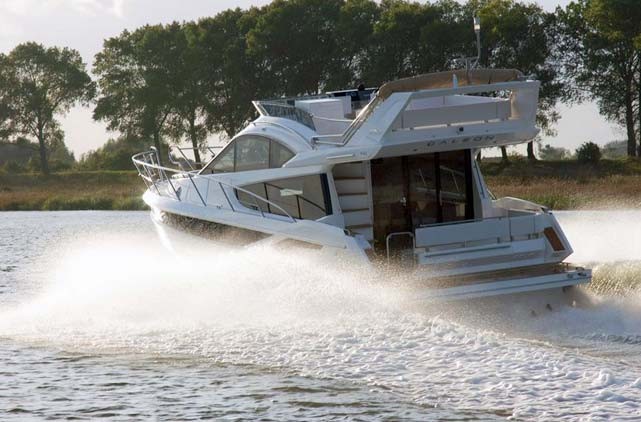 Yacht Rental Galeon 420 fly