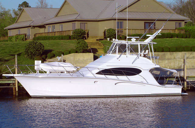 Location de bateaux Hatteras 54 convertible