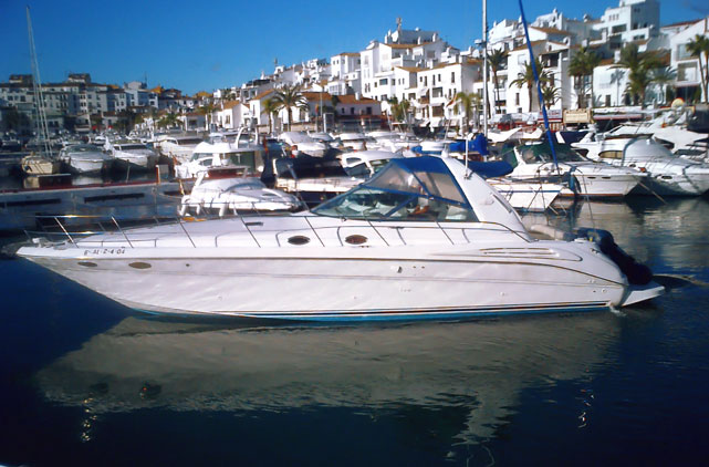 Yacht Rental SR 400